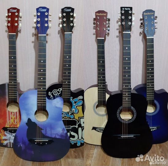 Акустическая гитара