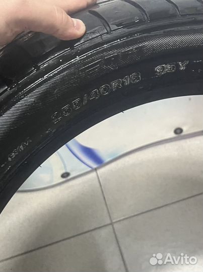 Bridgestone B700 255/40 R18