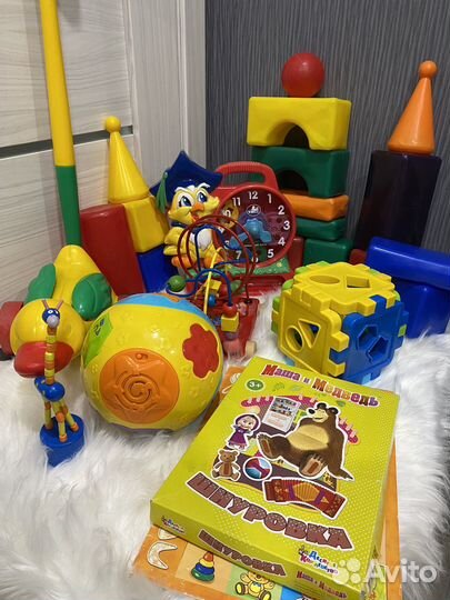 Развивающие игрушки большим пакетом