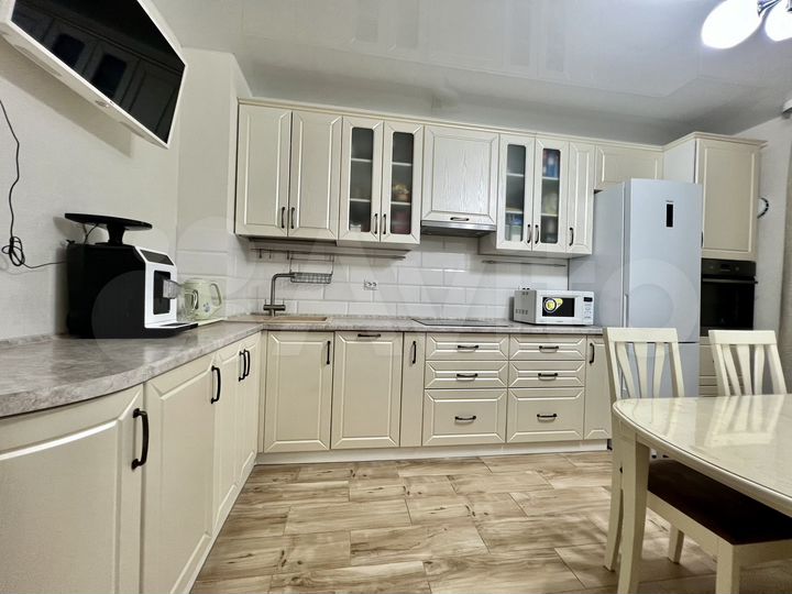 3-к. квартира, 60 м², 2/9 эт.