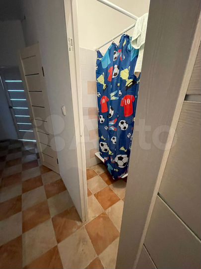 Комната 16 м² в 2-к., 2/4 эт.