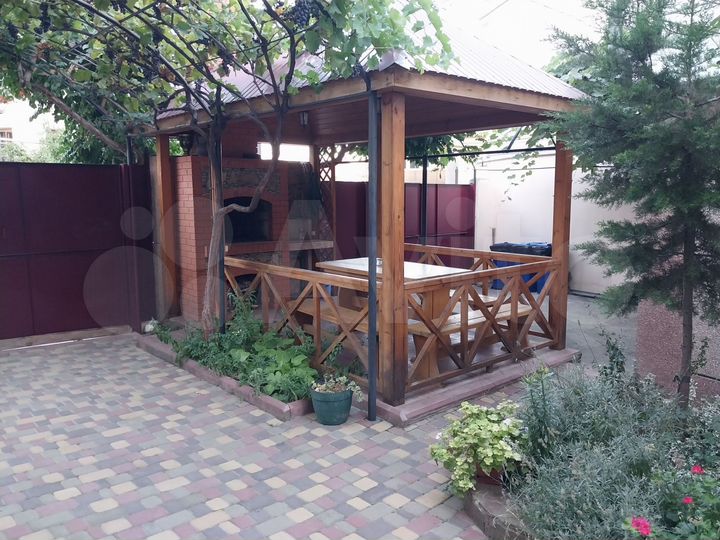 Дом 515 м² на участке 5,2 сот.