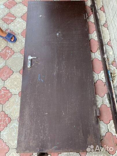 Дверь входная металлическая