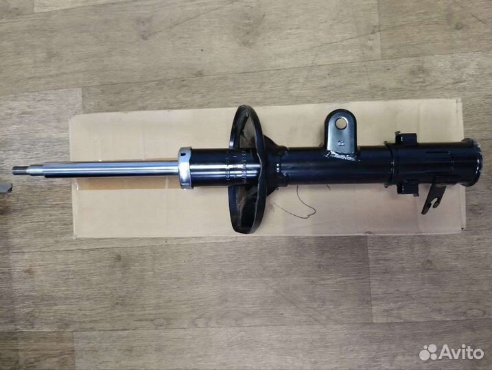 Амортизатор передний правый Tucson IX35 Sportage