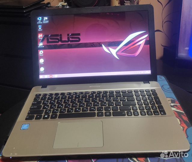 4 ядерный asus X541S. 500 gb