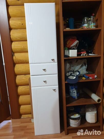 Пенал для ванной и шкаф