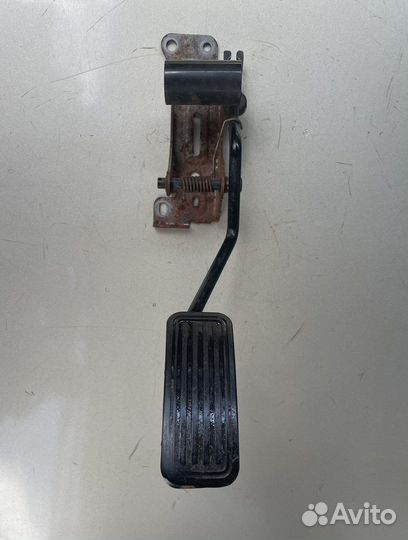 Педаль газа Mazda 3 bk МКПП