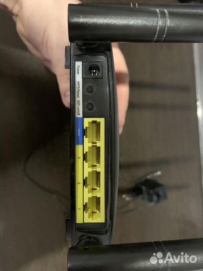 Wi-Fi-роутер Tenda AC5, коммутатор tp-link