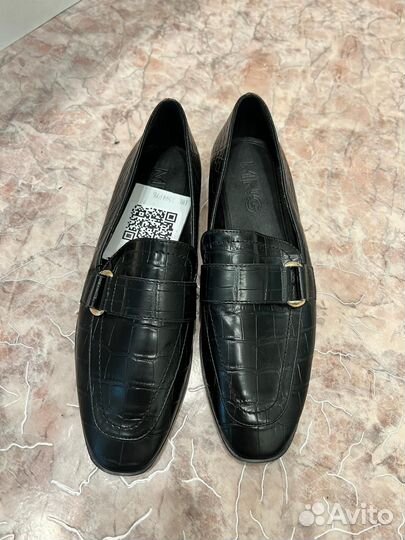 Лоферы женские