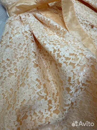 Платье на девочку