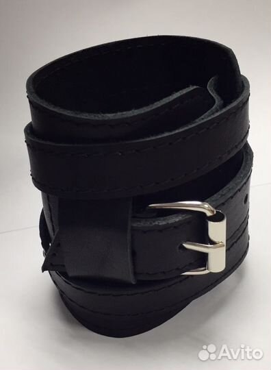 Спортивный инвентарь. Напульсник