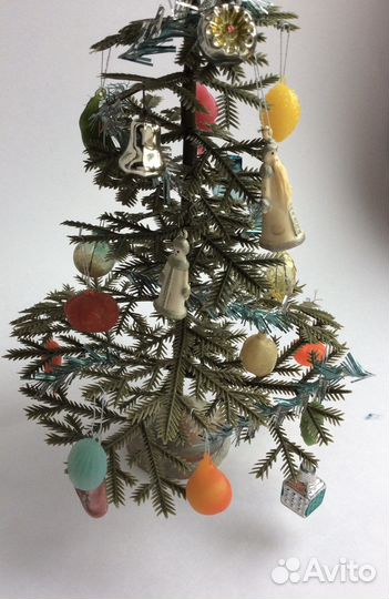 Советская елочка Малютка с игрушками