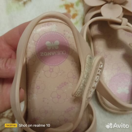 Босоножки zaxy