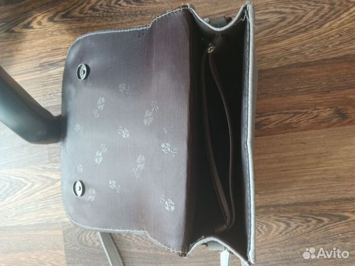 Сумка женская через плечо кожзам. б/у