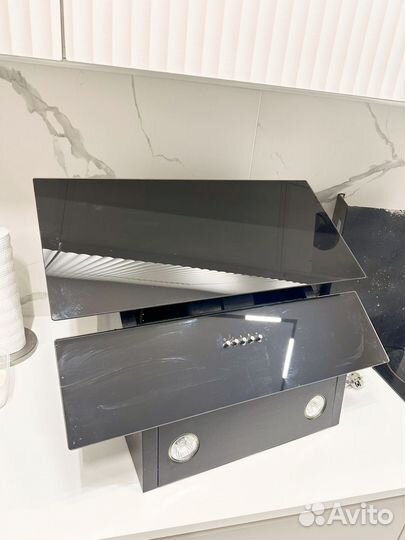 Вытяжка krona hilda 600