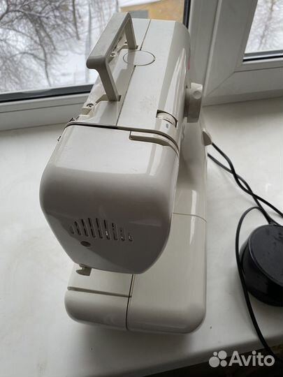 Швейная машинка Elekta ESM-110