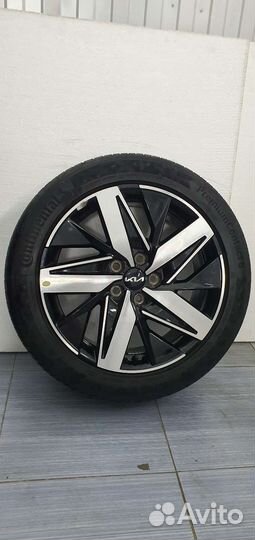 R18 Kumho Ecsta HS51 235/45, PCD 5x114.3 DIA 67.1