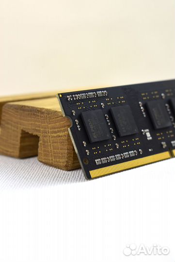 KingSton DDR3 1600 MHz 4 GB