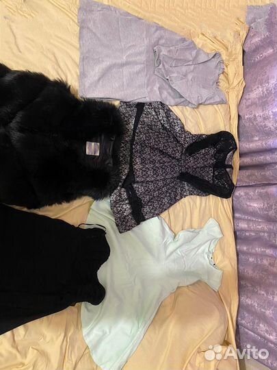 Женские вещи 42-44 отдам всë одним пакетом