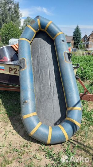 Лодка надувная резиновая весельная