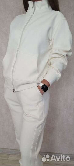 Женский костюм