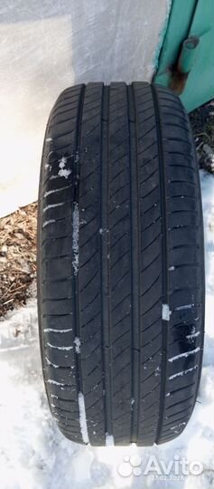 Продам 4 шины