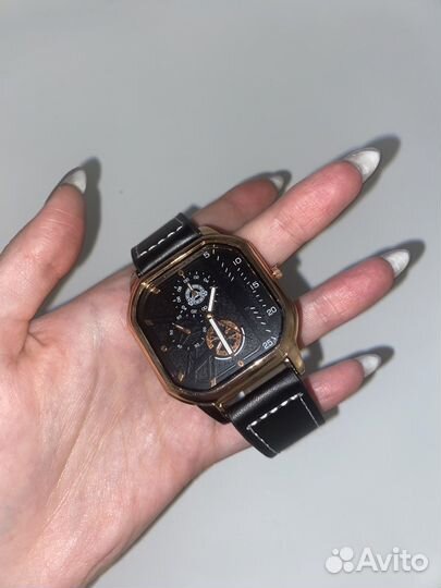 Наручные часы унисекс