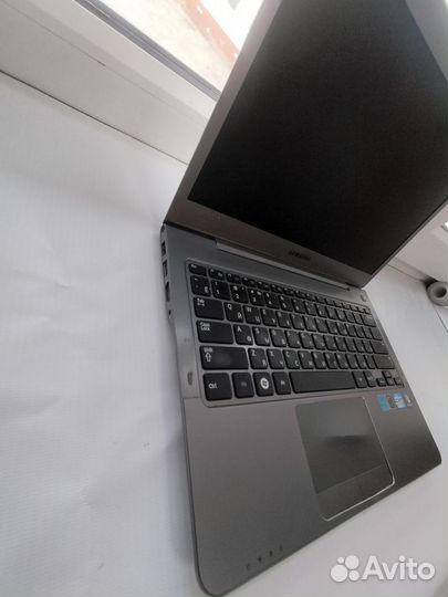 Samsung NP 530u3b