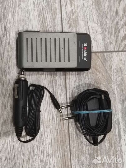 Зарядное устройство Soshine SC-S2