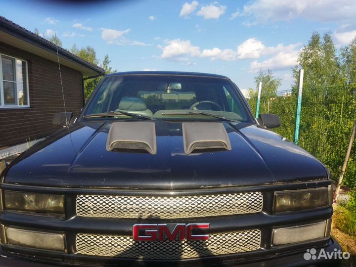 Капот на Тахо 410