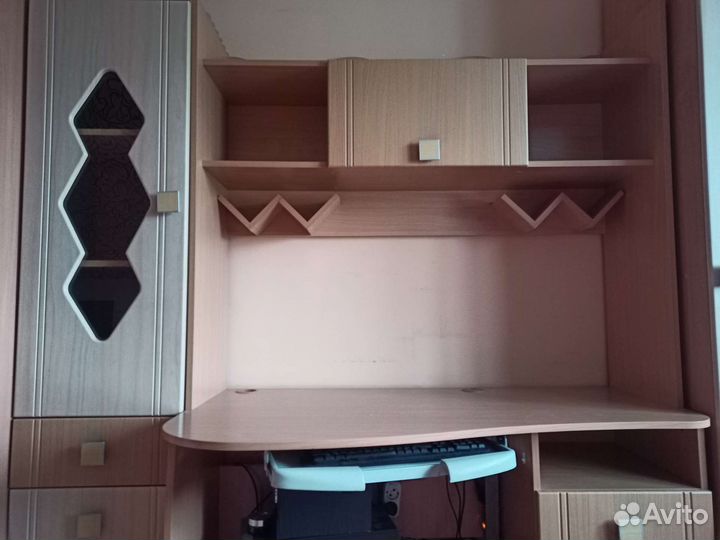 Школьная стенка