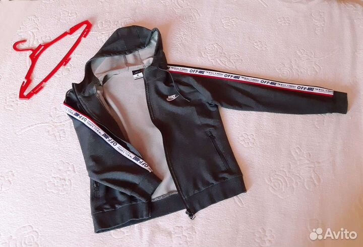 Спортивный костюм Nike