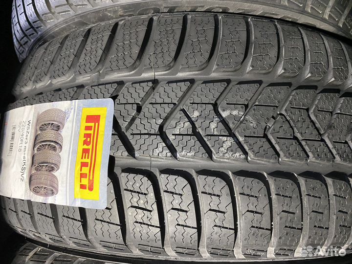 Pirelli Winter Sottozero II 225/40 R18 92V