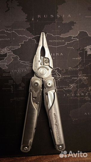 Мультитул Leatherman Surge