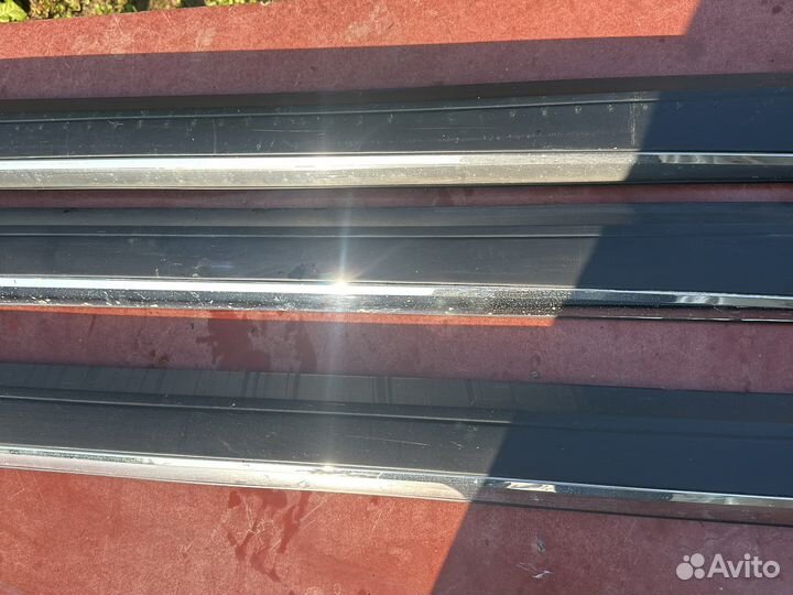 Накладка двери передняя правая Ниссан Мурано Z51