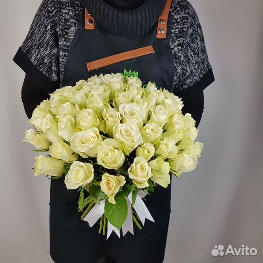 Букет из 51 белой розы