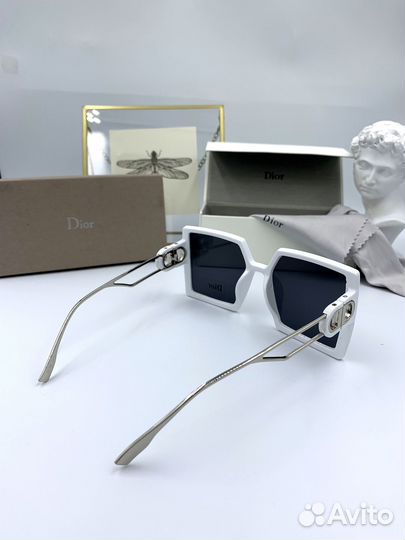 Солнцезащитные очки женские Dior белые (996)
