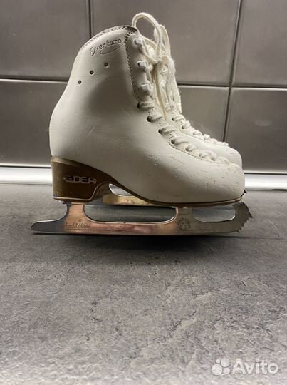 Фигурные коньки Edea 21