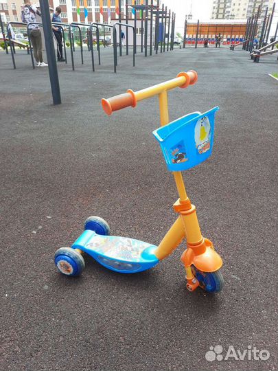 Самокат детский трехколесный