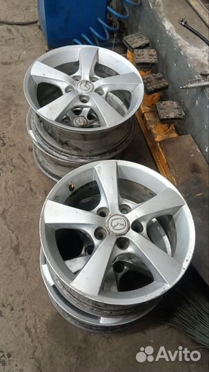 Дики мазда 3 R16