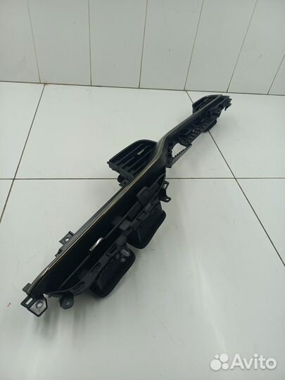 Дефлектор воздушный центральный (Haval F7)