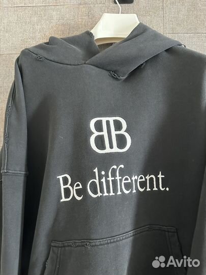 В Наличии balenciaga be different худи hoodie