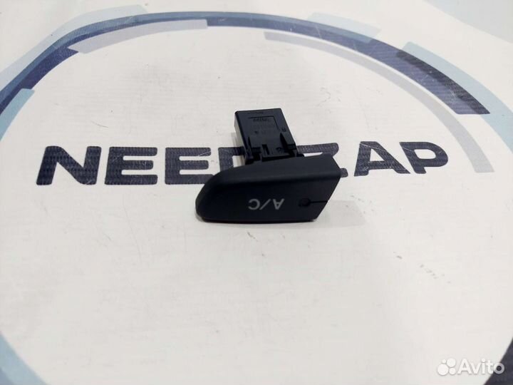 Кнопка включения кондиционера Peugeot 107