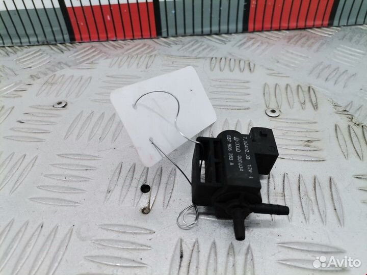 Клапан вакуумного управления Audi A6 4B/C5 2000