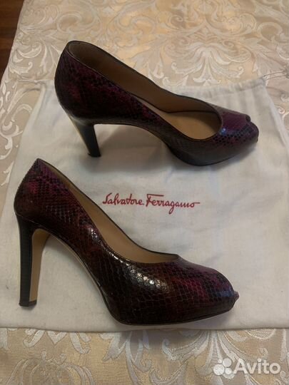 Salvatore ferragamo туфли 39