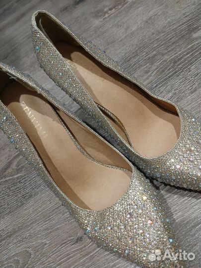 Туфли женские на шпильке 38 размер