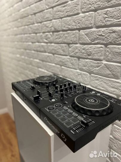 Dj контролер Pioneer DDJ - 400