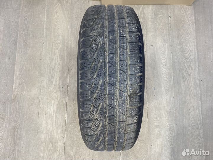 Pirelli Winter Sottozero 210 Serie II 225/60 R17