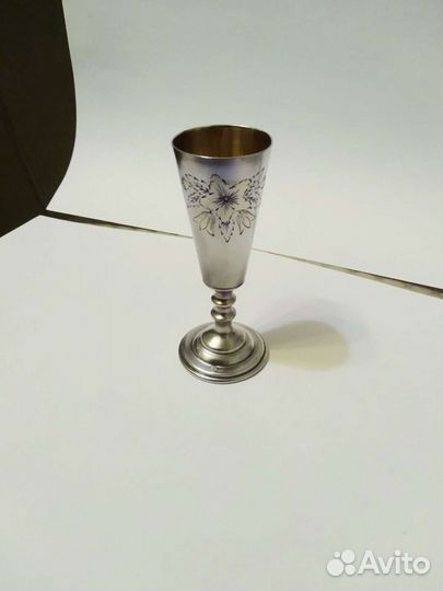 Серебряные стопки