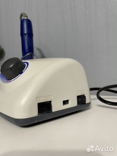 Аппарат для маникюра и педикюра